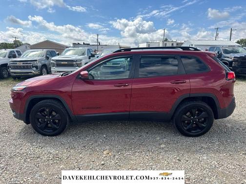 Deep Cherry Red Crystal Pearlcoat 2017 Jeep Cherokee Limited