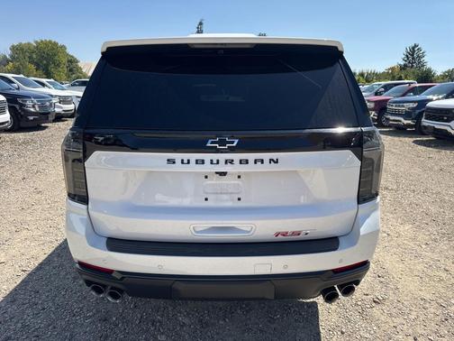 2025 Chevrolet Suburban RST