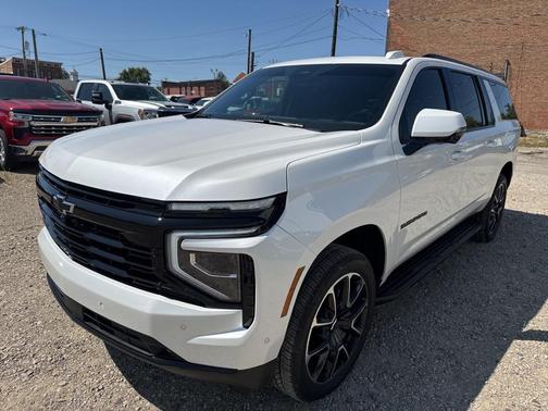 2025 Chevrolet Suburban RST