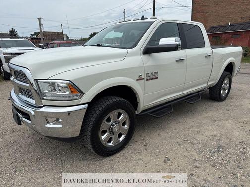 2018 RAM 2500 Laramie Crew Cab 4x4 6'4' Box