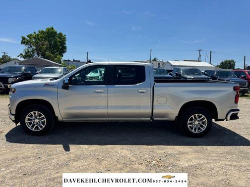 Silver Ice Metallic 2021 Chevrolet Silverado 1500 LT