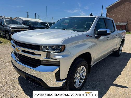 Silver Ice Metallic 2021 Chevrolet Silverado 1500 LT