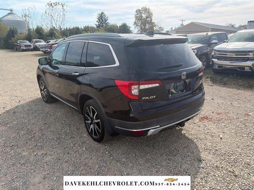 Crystal Black Pearl 2020 Honda Pilot Touring 8-Passenger