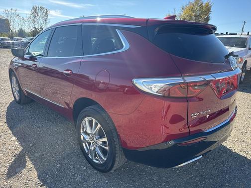 2023 Buick Enclave Essence AWD