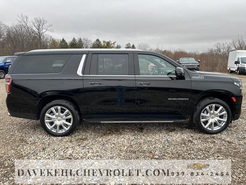 2024 Chevrolet Suburban 4WD High Country