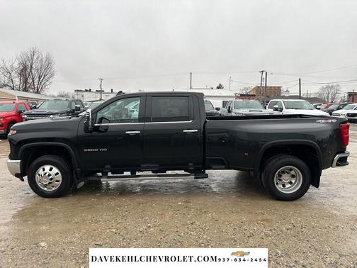 2025 Chevrolet Silverado 3500 LTZ