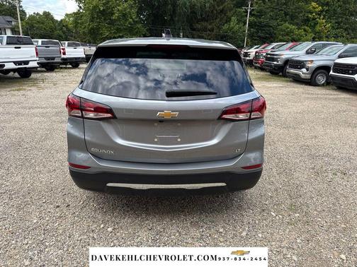 Sterling Gray Metallic 2024 Chevrolet Equinox 1LT