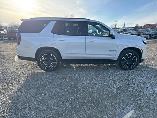 2025 Chevrolet Tahoe 4WD RST
