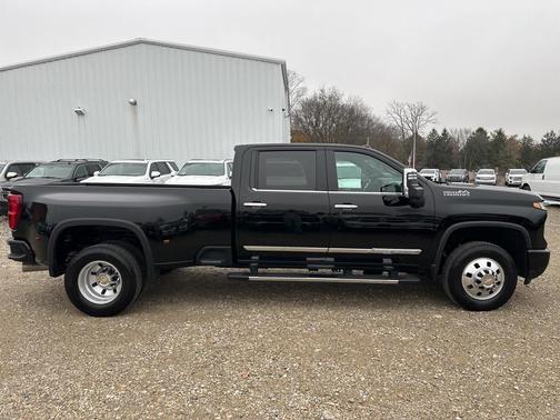 2024 Chevrolet Silverado 3500 High Country