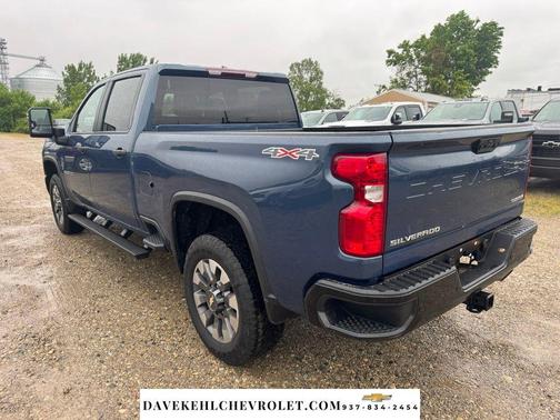 Lakeshore Blue Metallic 2024 Chevrolet Silverado 2500 Custom