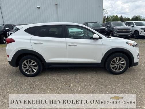 2017 Hyundai TUCSON SE