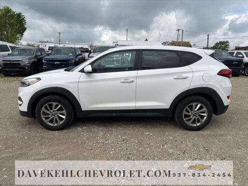 2017 Hyundai TUCSON SE
