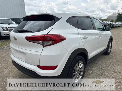 2017 Hyundai TUCSON SE