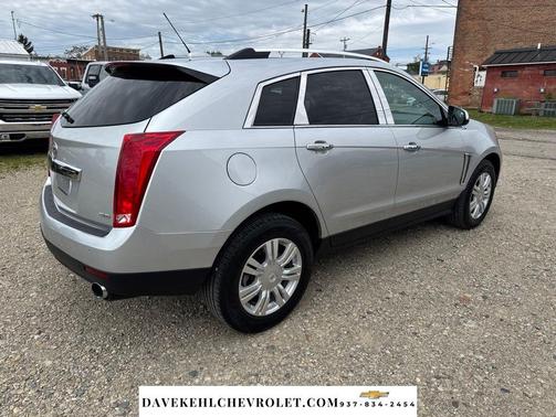 Radiant Silver Metallic 2016 Cadillac SRX Luxury Collection
