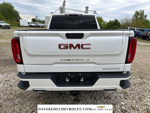 White Frost Tricoat 2019 GMC Sierra 1500 Denali