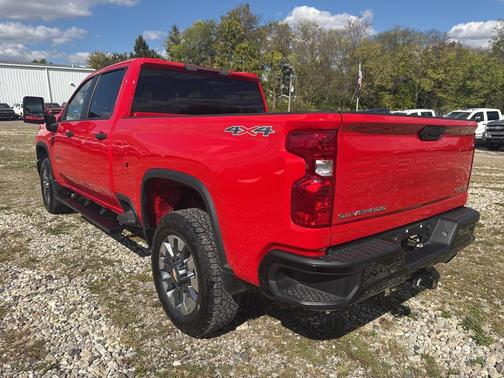 2024 Chevrolet Silverado 2500 Custom