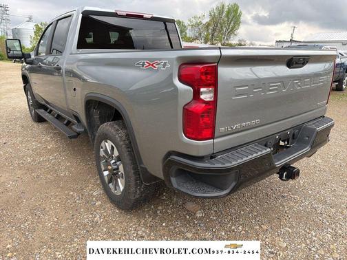 Sterling Gray Metallic 2026 Chevrolet Silverado 2500 Custom