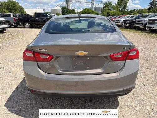 Pepperdust Metallic 2018 Chevrolet Malibu LT