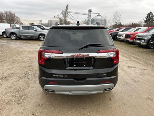 2023 GMC Acadia AWD SLT
