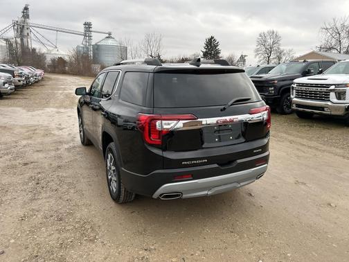 2023 GMC Acadia AWD SLT