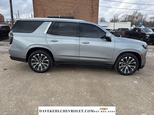 2025 Chevrolet Tahoe 4WD High Country