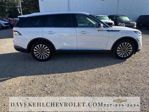 2022 Lincoln Aviator Standard AWD