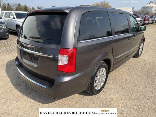 2015 Chrysler Town & Country Touring
