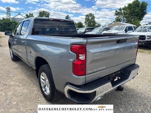 Sterling Gray Metallic 2025 Chevrolet Silverado 1500 LT