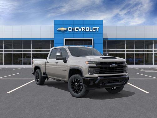 White Sands 2026 Chevrolet Silverado 2500 Custom
