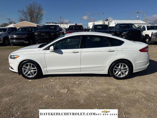 Oxford White 2016 Ford Fusion SE