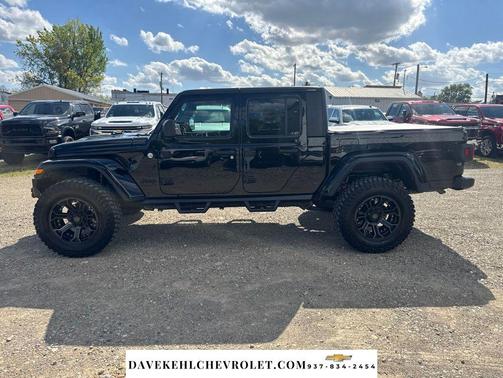 Black Clearcoat 2021 Jeep Gladiator Sport S