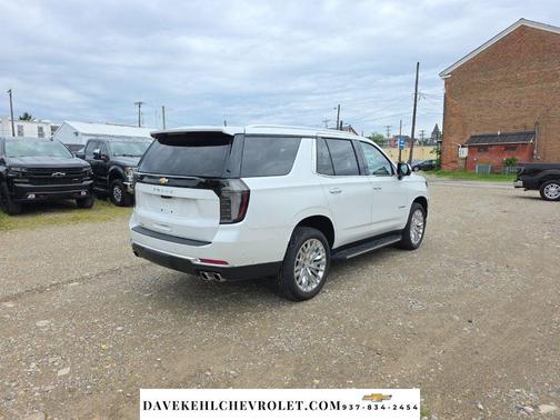 Iridescent Pearl Tricoat 2025 Chevrolet Tahoe 4WD High Country