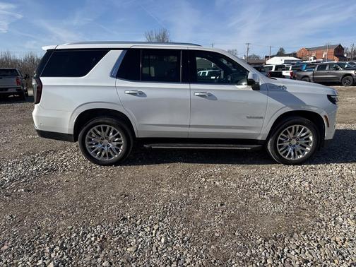2025 Chevrolet Tahoe 4WD High Country