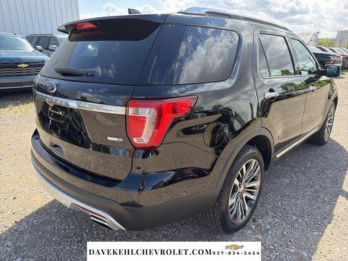 White Platinum Metallic Tri-Coat 2017 Ford Explorer Platinum