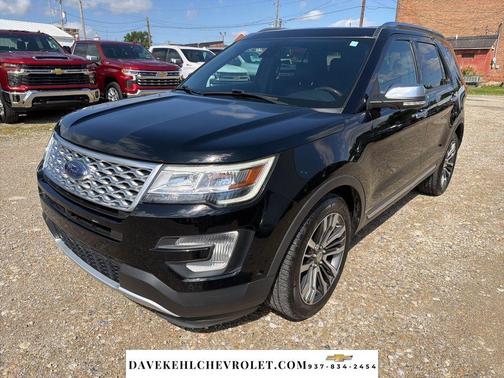 White Platinum Metallic Tri-Coat 2017 Ford Explorer Platinum