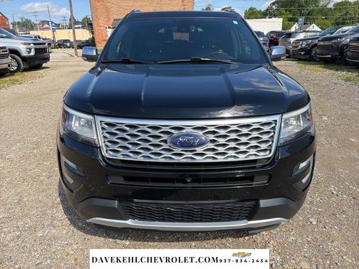 White Platinum Metallic Tri-Coat 2017 Ford Explorer Platinum