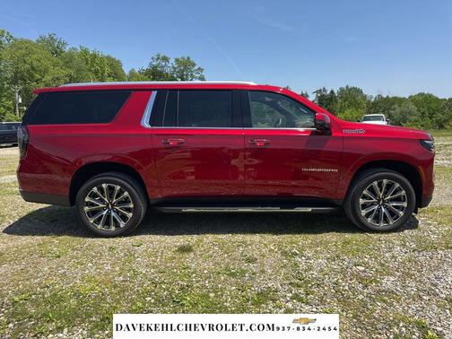 Radiant Red Tintcoat 2026 Chevrolet Suburban High Country, 4WD