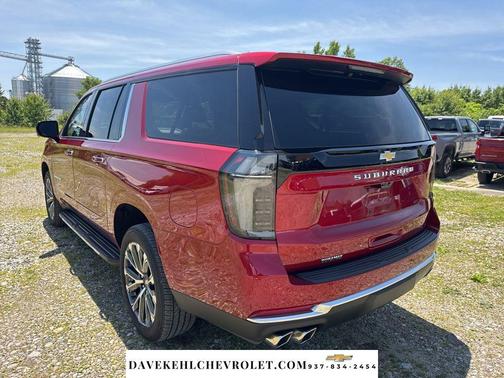 Radiant Red Tintcoat 2026 Chevrolet Suburban High Country, 4WD