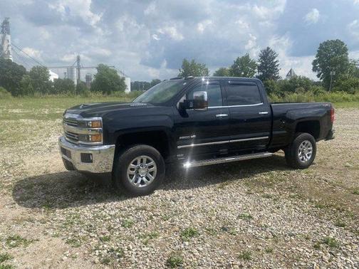 Photo 1 of 36 of 2019 Chevrolet Silverado 2500 LTZ