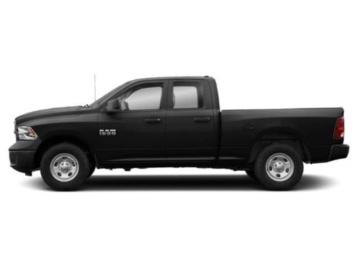 Brilliant Black Crystal Pearlcoat 2018 RAM 1500 Express