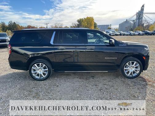 2024 Chevrolet Suburban 4WD High Country