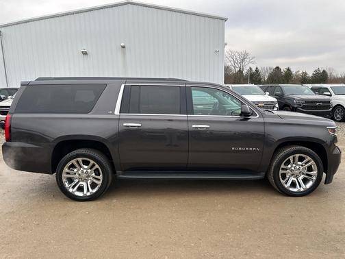 2016 Chevrolet Suburban LT