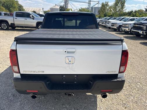 2023 Honda Ridgeline Black