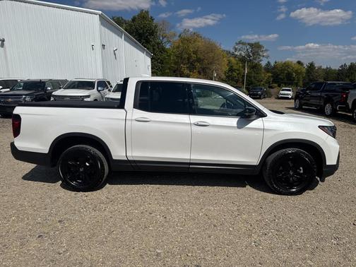 2023 Honda Ridgeline Black