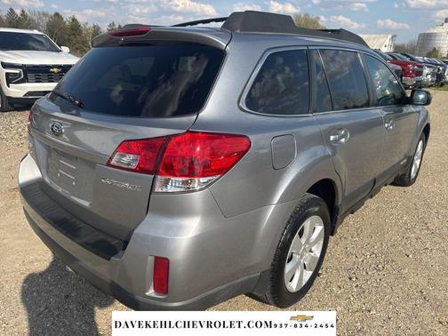 Steel Silver Metallic 2010 Subaru Outback 2.5 i Limited