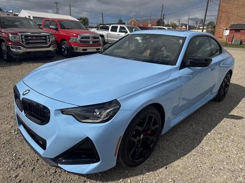 2025 BMW M240 i xDrive