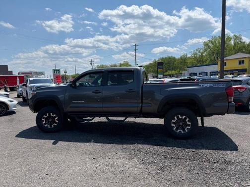 Magnetic Gray Metallic 2017 Toyota Tacoma TRD Off Road