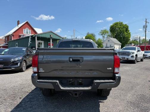 Magnetic Gray Metallic 2017 Toyota Tacoma TRD Off Road