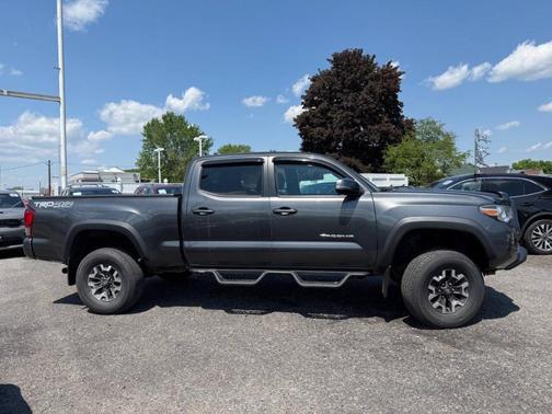 Magnetic Gray Metallic 2017 Toyota Tacoma TRD Off Road