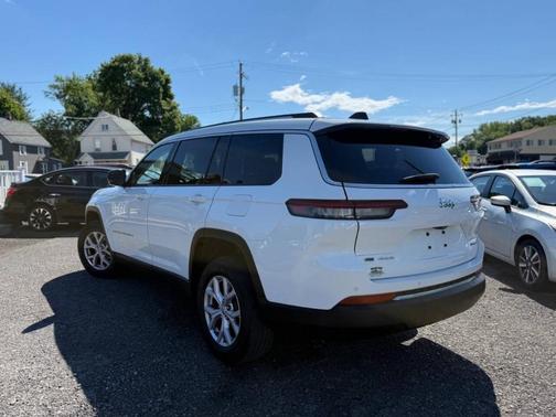 Bright White Clearcoat 2022 Jeep Grand Cherokee L Limited